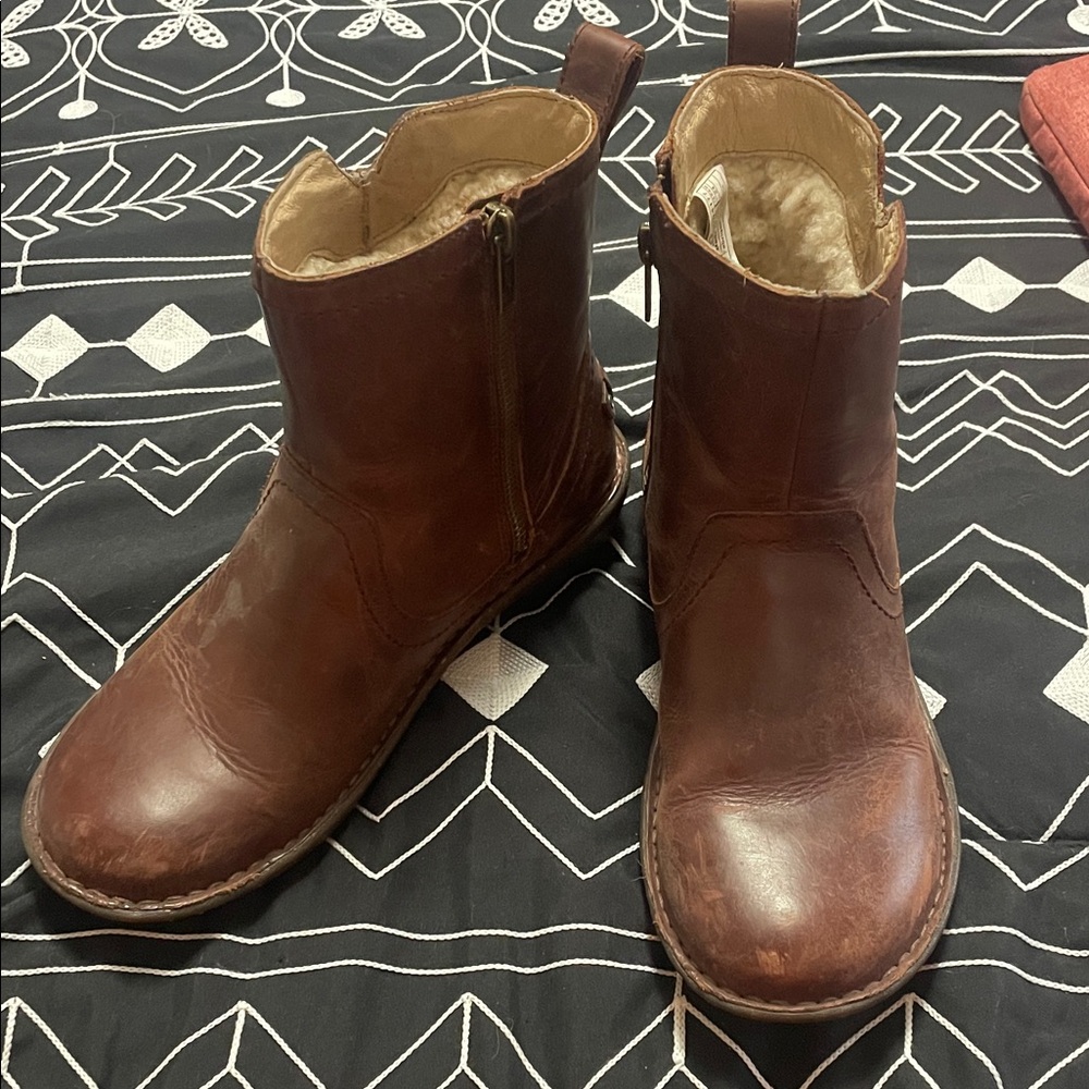 UGG Brown Leather Ankle Boots with fur